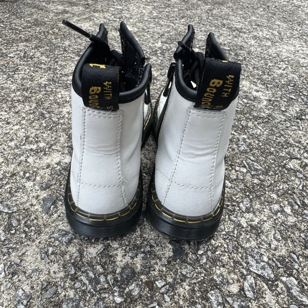Dr. Martens Zavala Leather Combat Boots Kids' Size 13 White Zip AirWair Casual